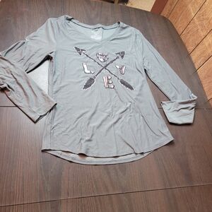 No Boundaries Gray Long Sleeve Love Graphic Tee